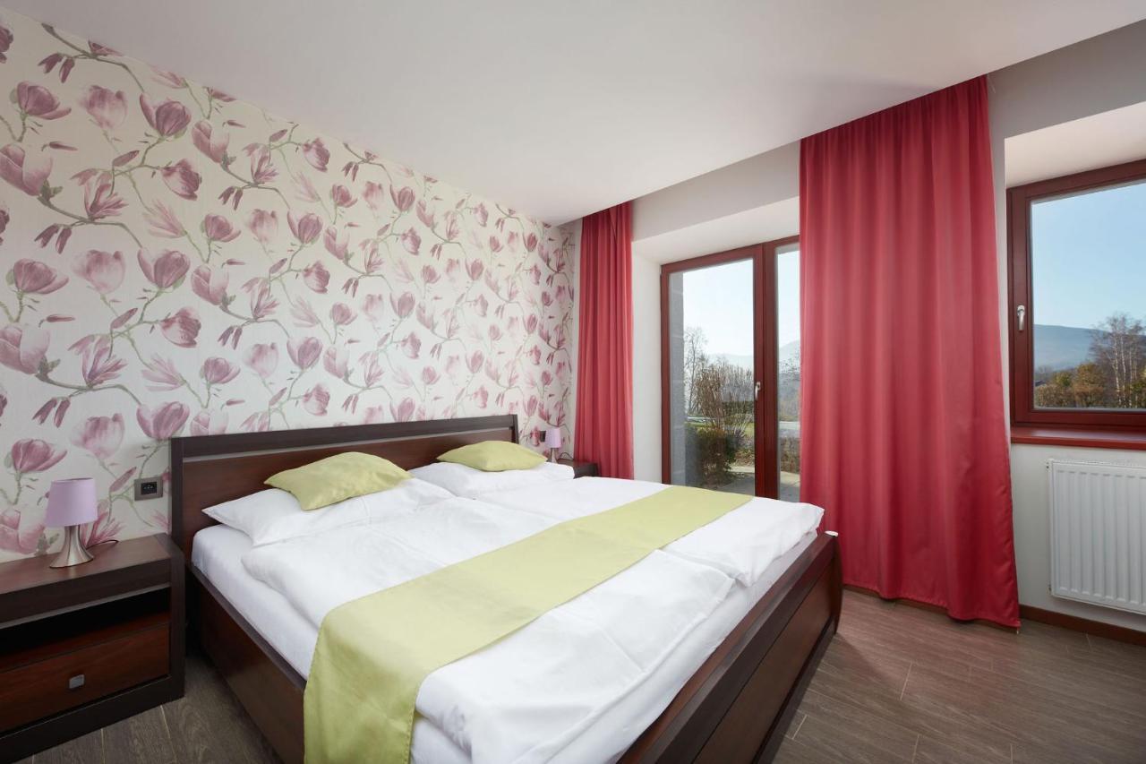 Hotel Slunny Dvur Jeseník Eksteriør billede