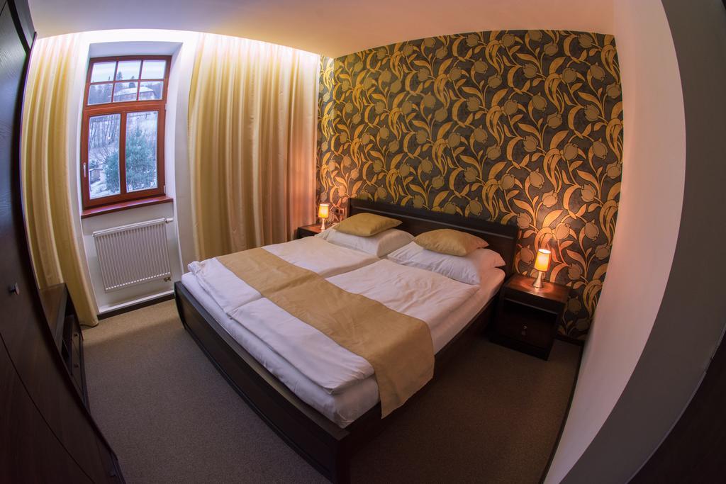 Hotel Slunny Dvur Jeseník Eksteriør billede
